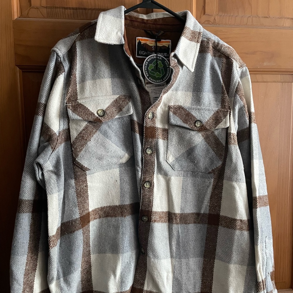 Thick  men’s button up shirt / jacket.